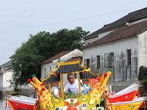 史上最喜感的龙舟，看那牙齿，都能拍高露洁广了