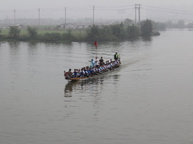 下午聚龙谷_登场