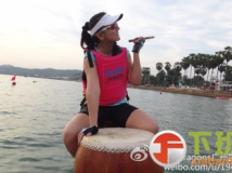 抽雪茄的霸气鼓手