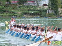 乐清腾翔龙舟队 到达中华龙舟大赛（铜仁碧江）现场