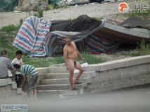 7-9你划你的 我洗我的--三环路桥偷拍裸体洗澡