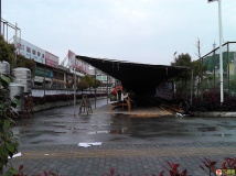 石马龙舟厂 都造好一条大龙舟了